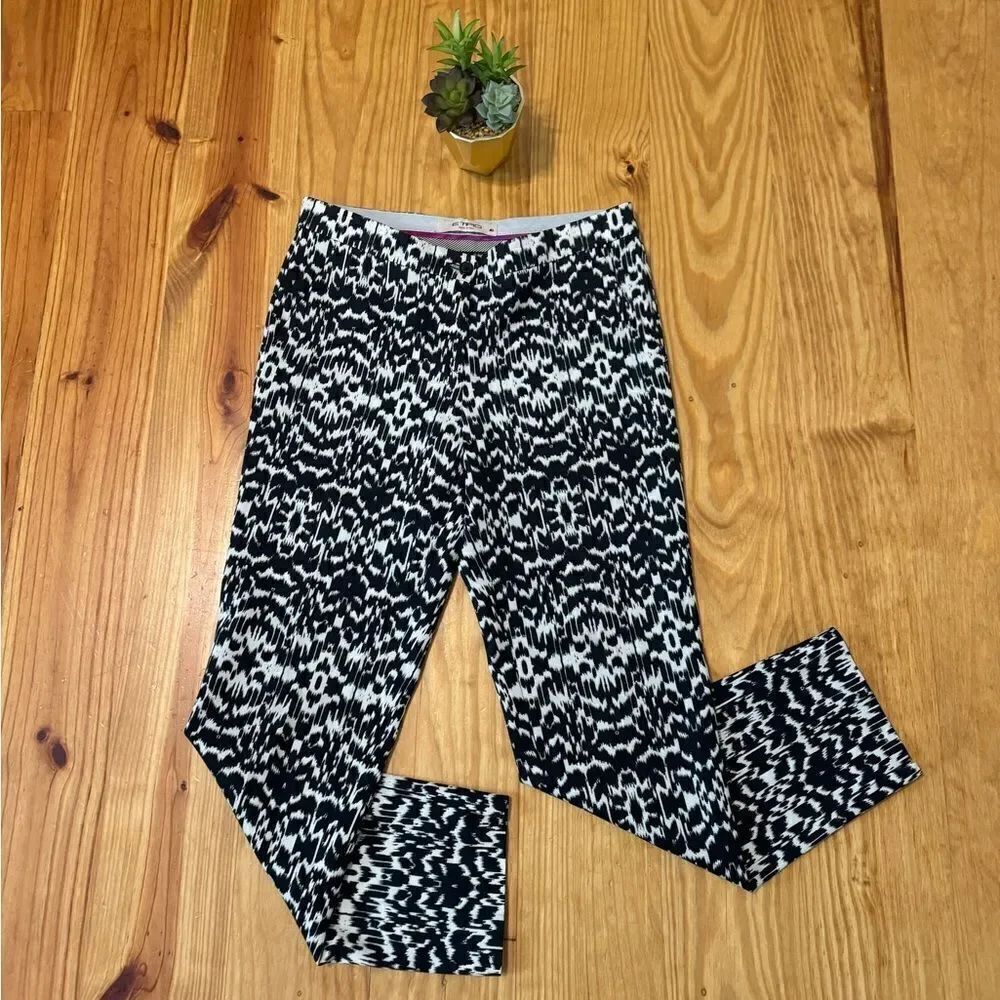 ETRO Pants White and Black Paisley Print Trousers Women’s Size 40 / US 4